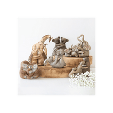 Load image into Gallery viewer, Elephant Family Ornament S03720324 N/A
