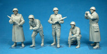 Load image into Gallery viewer, MiniArt 35185 Heavy Artillery Crew 1:35 Scale Model Kit MIN35185 MiniArt
