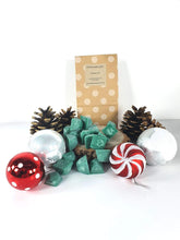 Load image into Gallery viewer, Festive Fir Scent Wax Melts Choice of Shapes Harbourside Gifts
