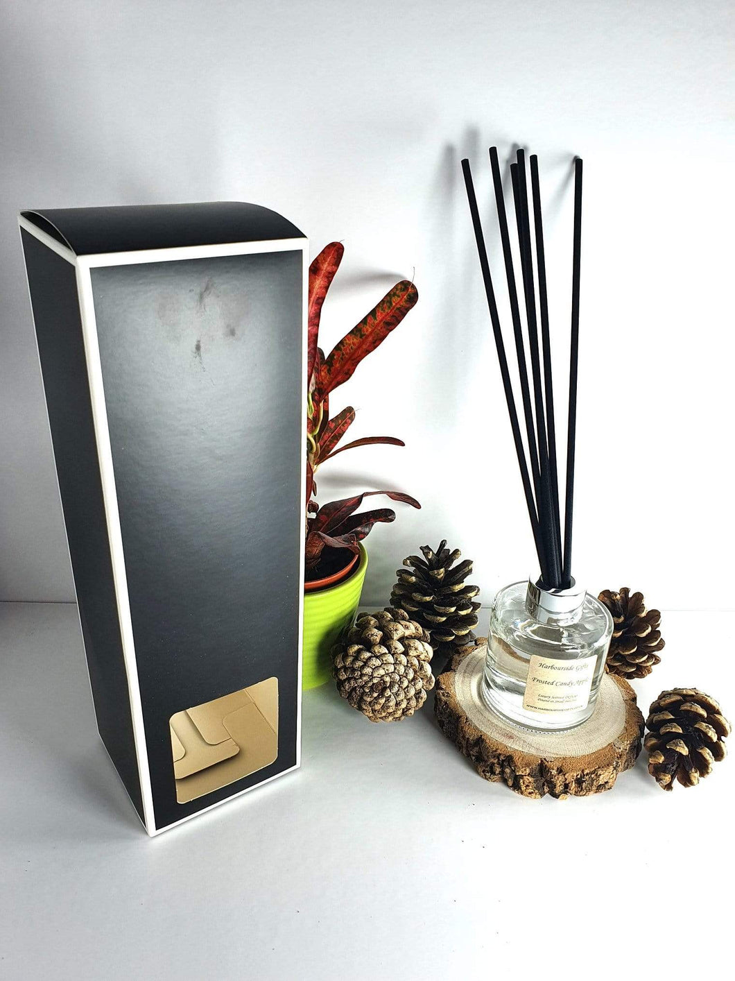 Frosted Candy Apple Reed Diffuser 100ml with 6 High Quality Reeds in a Gift Box FCAD100 Harbourside Gifts
