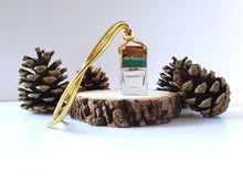 Load image into Gallery viewer, Winter Honeysuckle &amp; Elderflower Scent Car Air Freshener Hanging Style Harbourside Gifts
